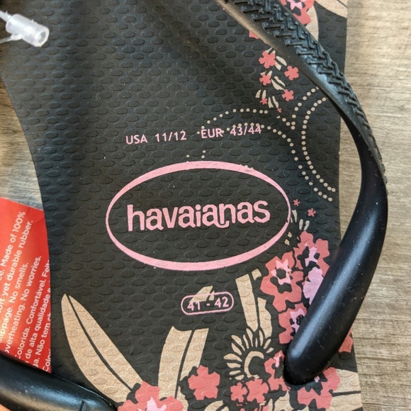 Sale🎉New! Havaianas Floral Print Flip Flops - Picture 3 of 6